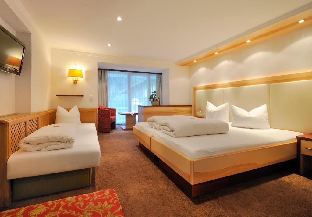Deluxe Triple Room