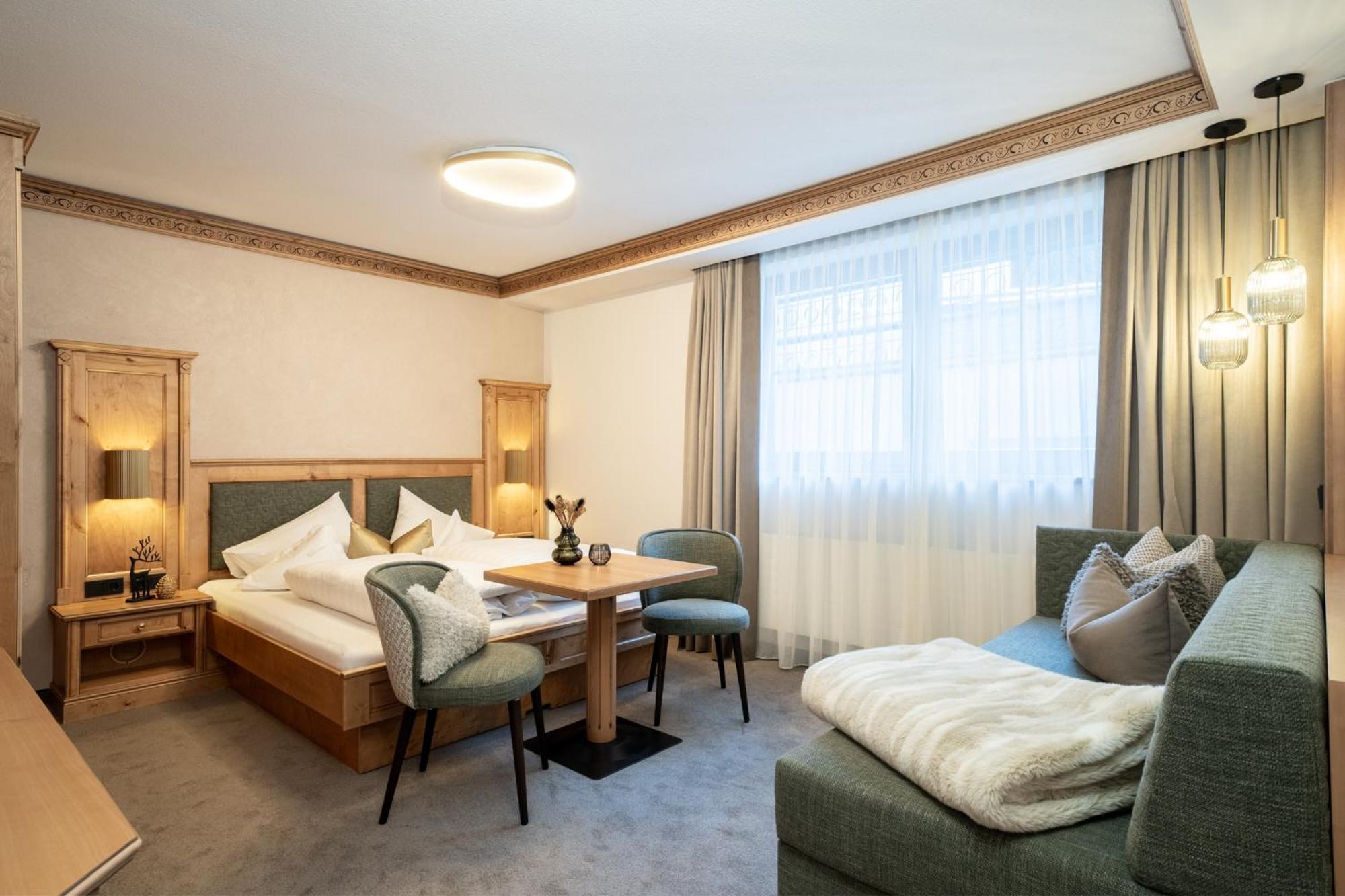 Standard Double Room Limited View
