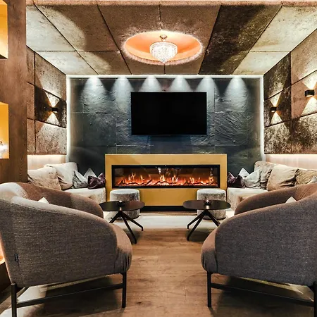 Hotel Alpina-2
