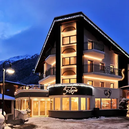 Hotel Garni Stefanie-3